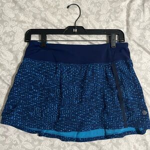 VGUC Lululemon Tennis Skirt size 6 - Blue